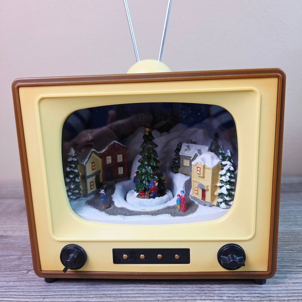 Retro TV Christmas Village Musical Color Changing Lighted Holiday Decor